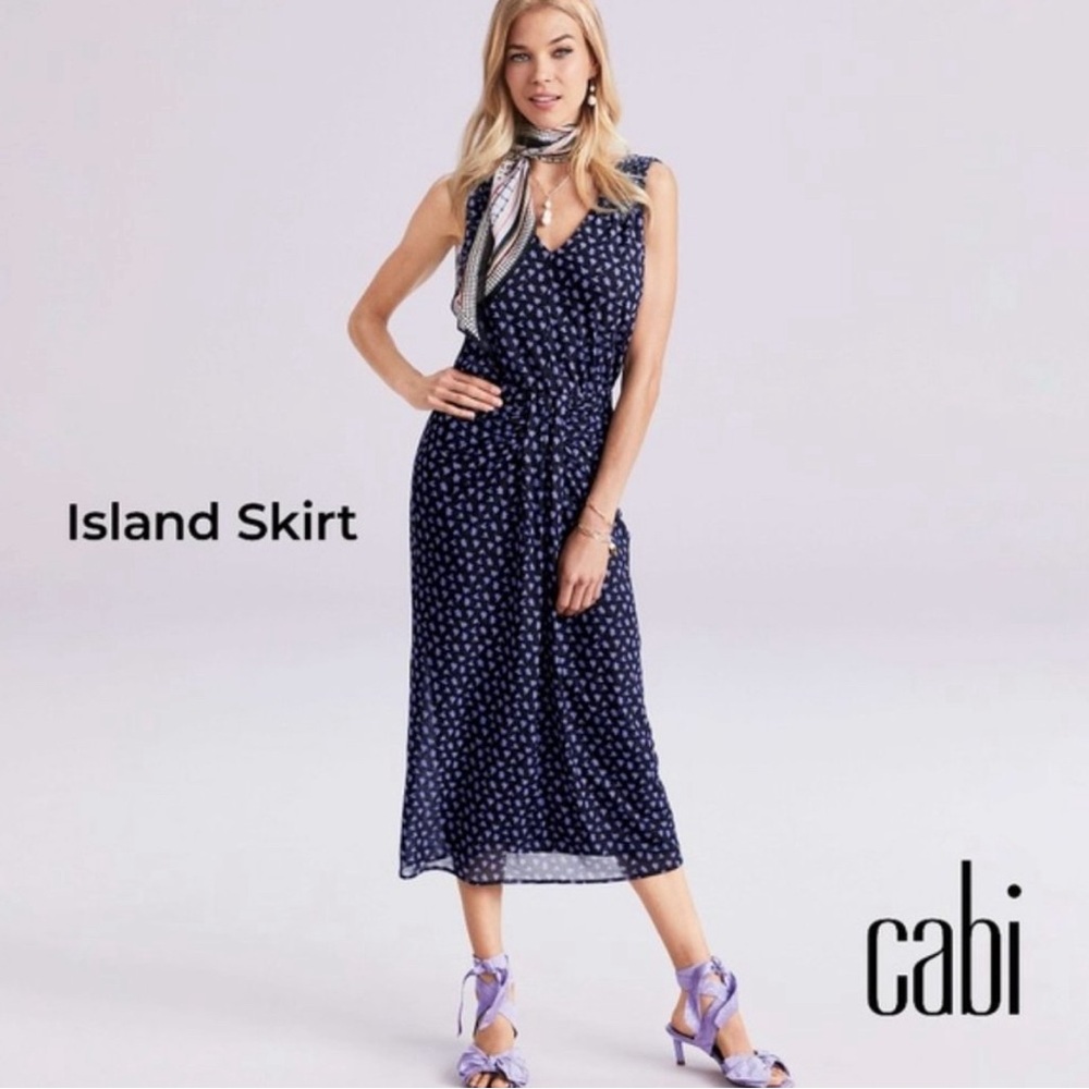 Cabi, Island skirt, size M - Picture 2 of 6